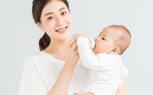 龍崗區(qū)育嬰師培訓(xùn)口碑排行與高級(jí)催乳師專業(yè)解析